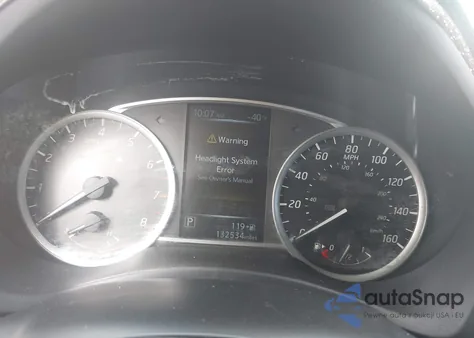 2017 Nissan Sentra Sr z USA, uszkodzony, nr VIN 3N1AB7AP5HY236702